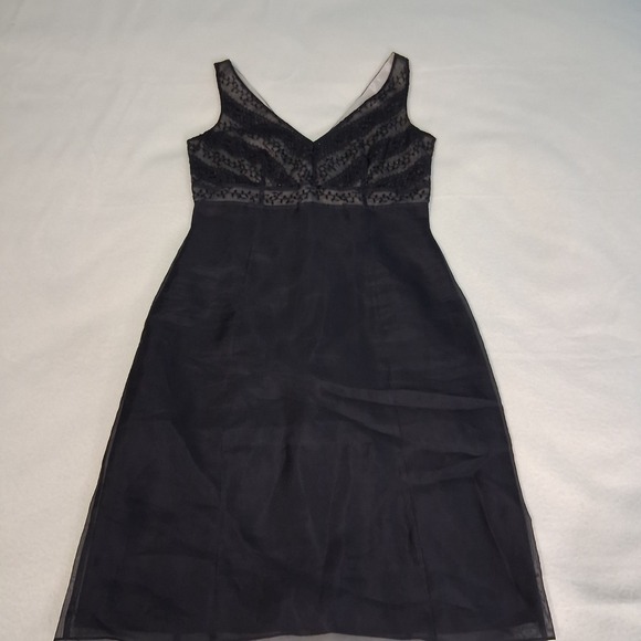 ANN TAYLOR Petites Women's Black Silk  Lace V-Neck Beaded Dress Sz 0 Fairy Goth - Picture 1 of 13